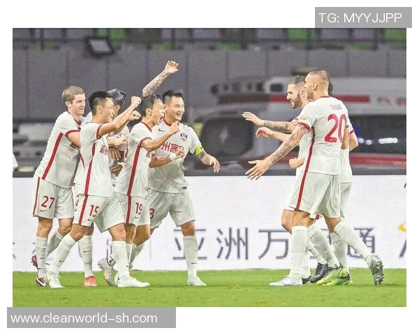 中国足球球星频繁失误引发球迷吐槽:到底谁能扛起振兴中国足球的大旗 中国足球球星频繁失误引发球迷吐槽:到底谁能扛起振兴中国足球的大旗