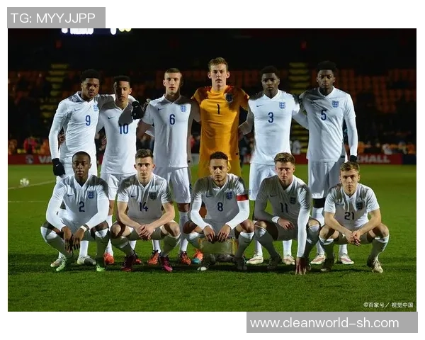 全球足球巨星齐聚一堂 精选球员壁纸带你走进足球盛宴