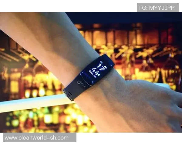 足球明星专属智能手环助力运动表现全面提升全新科技体验