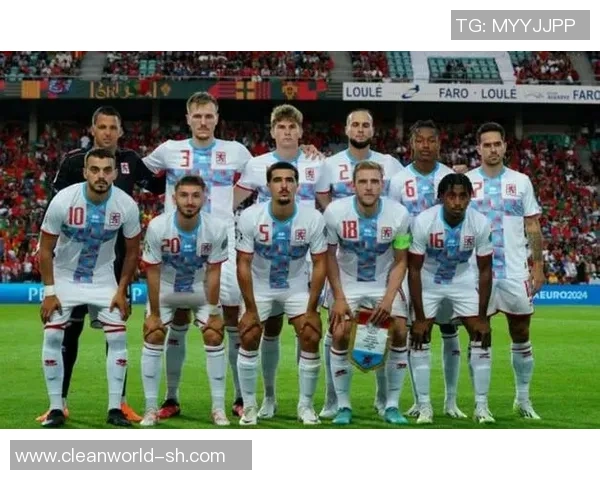 全球足球小国十大球星排名榜 他们如何在国际赛场上崭露头角 全球足球小国十大球星排名榜 他们如何在国际赛场上崭露头角